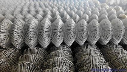 勾花網(wǎng)低價出售,菱形編織金屬網(wǎng)安平直銷圖片,勾花網(wǎng)低價出售,菱形編織金屬網(wǎng)安平直銷圖片大全,安平縣朗順金屬絲網(wǎng)制品-